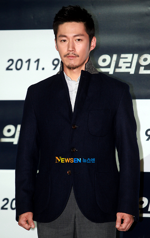 ‘대상 배우’ 장혁 하루 6시간 연기연습 후배들 귀감 - 손에 잡히는 뉴스 눈에 보이는 뉴스 - 뉴스엔