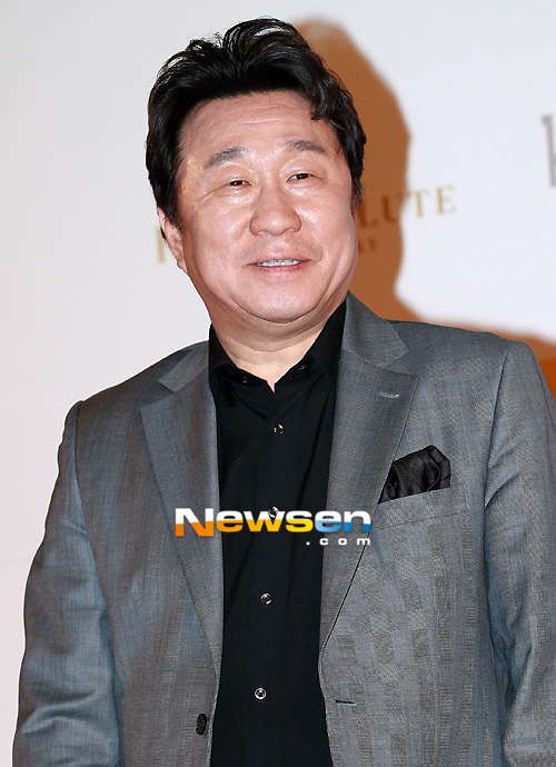 [포토엔]임하룡 ‘아시아나국제단편영화제 축하합니다’ - 손에 잡히는 뉴스 눈에 보이는 뉴스 - 뉴스엔