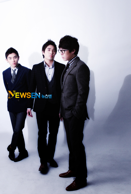 먼데이키즈 임한별 “아이돌때는 노래 흔들려도 이해했는데..”(인터뷰) - 손에 잡히는 뉴스 눈에 보이는 뉴스 - 뉴스엔