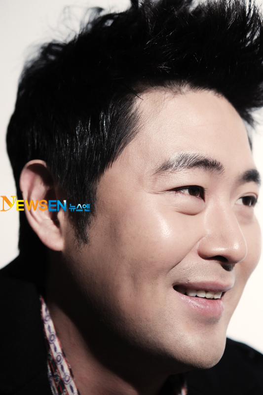 차현우 “친형 하정우..숨기고 싶은 존재였다”(인터뷰) - 손에 잡히는 뉴스 눈에 보이는 뉴스 - 뉴스엔