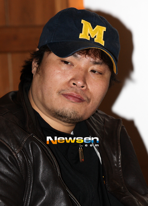 강풀 “그림실력 부족해 받아주는 곳 없어 웹툰 데뷔” - 손에 잡히는 뉴스 눈에 보이는 뉴스 - 뉴스엔