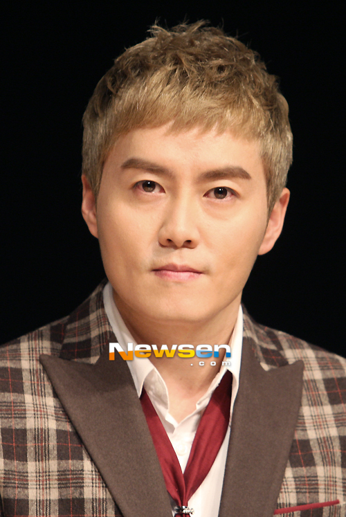 노을 전우성, 2월 회사원 여친과 결혼 “상견례 마쳤다” - 손에 잡히는 뉴스 눈에 보이는 뉴스 - 뉴스엔