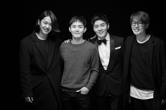 전우성 웨딩화보 13년지기 노을 멤버들과 함께[포토엔] - 손에 잡히는 뉴스 눈에 보이는 뉴스 - 뉴스엔
