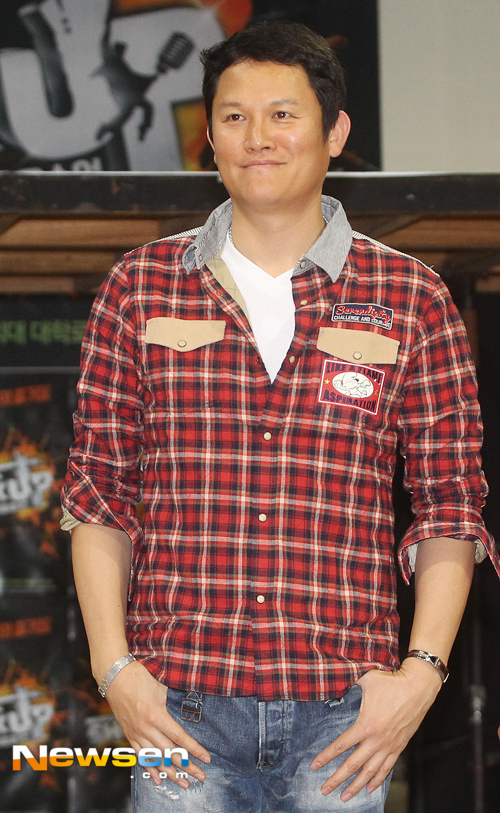 강성진 “연극 돈벌이 안되지만 내공 쌓여”(컬투쇼) - 손에 잡히는 뉴스 눈에 보이는 뉴스 - 뉴스엔