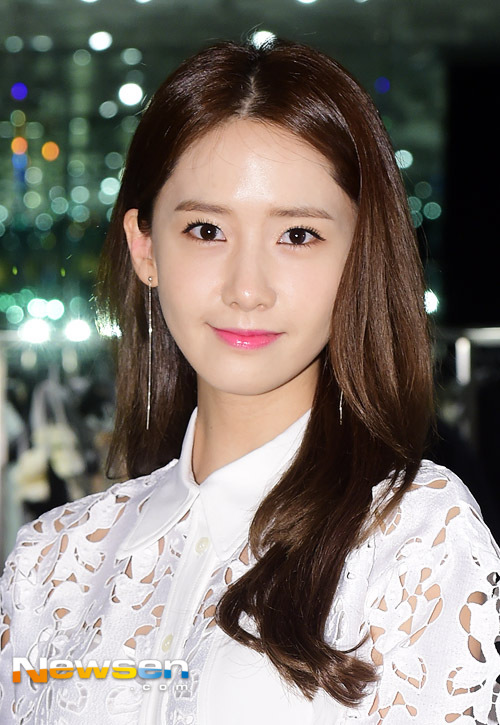 [포토엔화보]윤아, 소녀시대 센터 쭉~ 유지해온 미모와 몸매 - 손에 잡히는 뉴스 눈에 보이는 뉴스 - 뉴스엔
