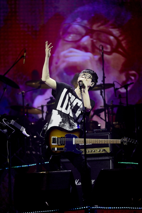 하현우 국카스텐 콘서트서 “내가 바로 음악대장!” 위풍당당 소회 - 손에 잡히는 뉴스 눈에 보이는 뉴스 - 뉴스엔