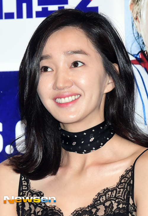 [포토엔]수애 ‘국가대표 미모’ - 손에 잡히는 뉴스 눈에 보이는 뉴스 - 뉴스엔