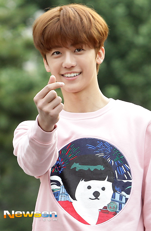 [포토엔]NCT DREAM 재민 ‘아기아기한 얼굴~’ - 손에 잡히는 뉴스 눈에 보이는 뉴스 - 뉴스엔