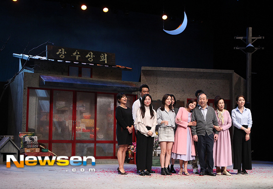 [포토엔Hd]연극 '장수상회', 가족과 함께 보러오세요 - 손에 잡히는 뉴스 눈에 보이는 뉴스 - 뉴스엔