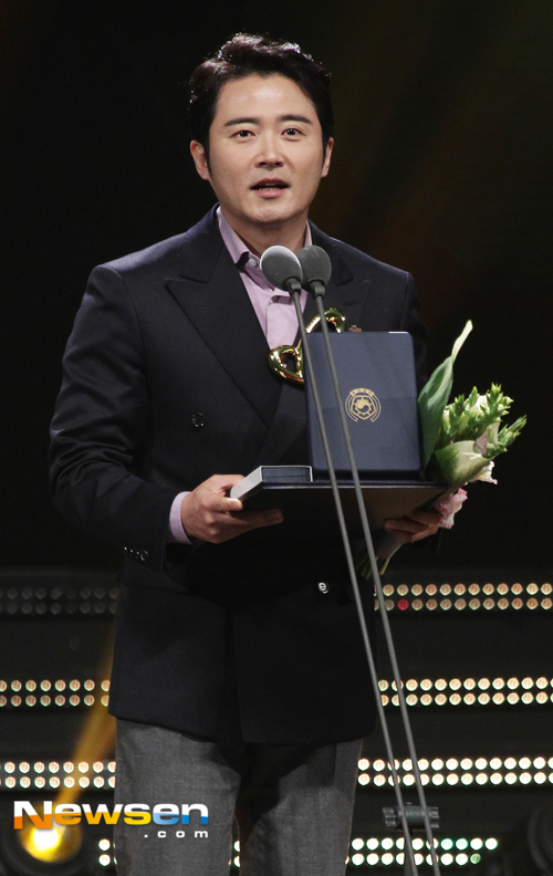 임호 父 임충 작가, 폐암 투병 끝 별세 ‘장희빈-몽실언니 작가’ - 손에 잡히는 뉴스 눈에 보이는 뉴스 - 뉴스엔