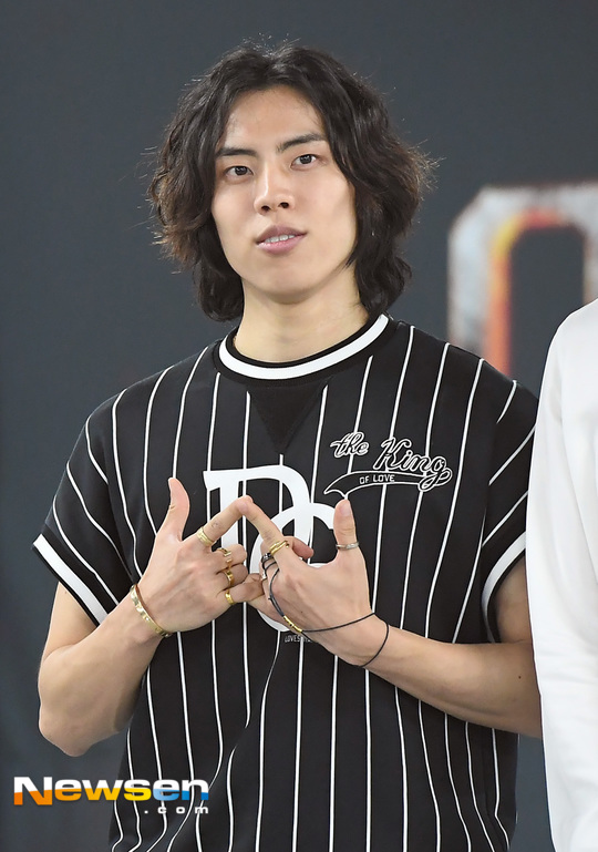 인피니트 동우 ‘상남자 포스’[포토엔HD] - 손에 잡히는 뉴스 눈에 보이는 뉴스 - 뉴스엔