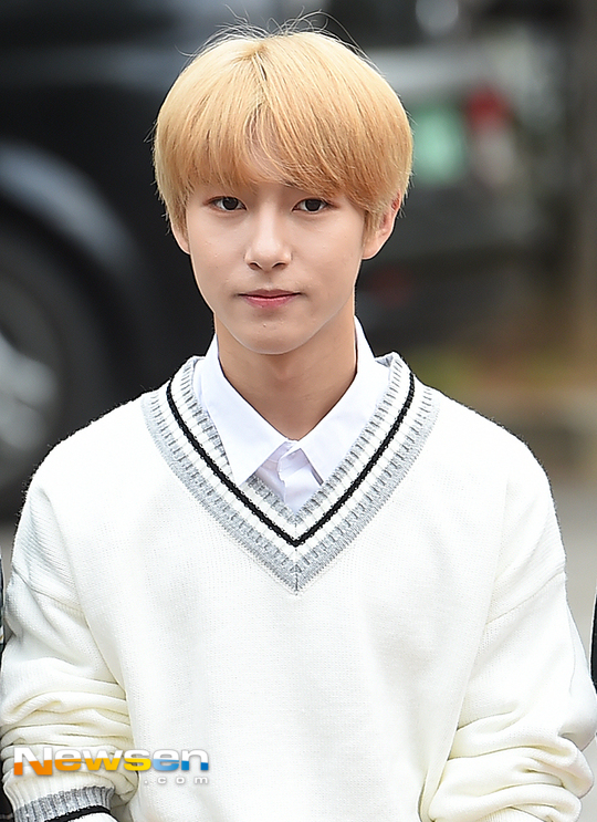 NCT 드림 런쥔 ‘한마디로 자체발광’ (뮤직뱅크 출근) [포토엔HD] - 손에 잡히는 뉴스 눈에 보이는 뉴스 - 뉴스엔
