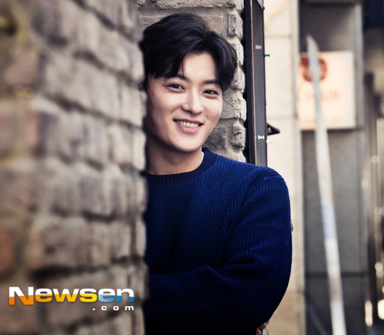 ‘아는 와이프’ 장승조 “가정적인 지성, 많이 물어보고 배웠죠”(인터뷰①) - 손에 잡히는 뉴스 눈에 보이는 뉴스 - 뉴스엔