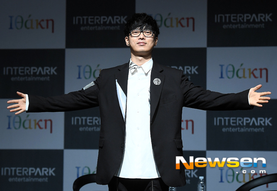 국카스텐 하현우 ‘데뷔 11년만에 첫 솔로 앨범으로~’[포토엔HD] - 손에 잡히는 뉴스 눈에 보이는 뉴스 - 뉴스엔