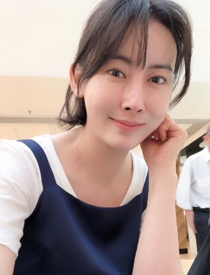 정양, 셋째 출산만으로 화제되는 왕년의 섹시스타(종합) - 손에 잡히는 뉴스 눈에 보이는 뉴스 - 뉴스엔
