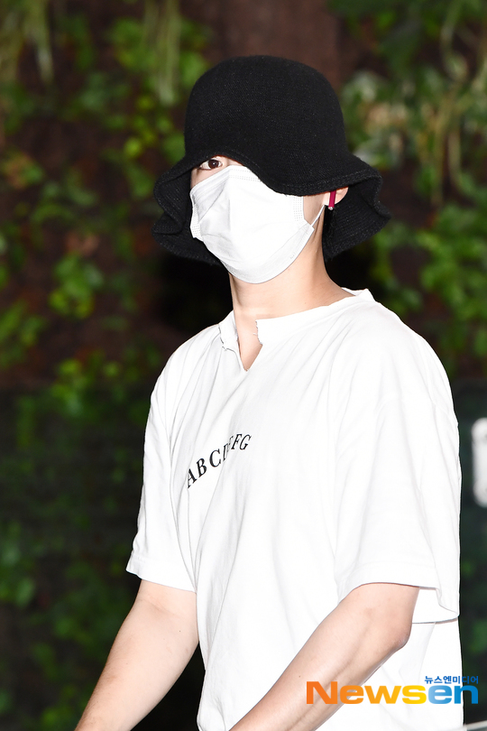 위너 김진우 ‘눈으로 인사해요’[포토엔HD] - 손에 잡히는 뉴스 눈에 보이는 뉴스 - 뉴스엔