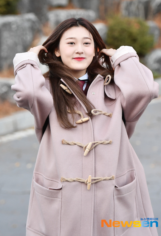 이달의 소녀 최리, 수능 시험날에도 예쁨 폭발[포토엔HD] - 손에 잡히는 뉴스 눈에 보이는 뉴스 - 뉴스엔