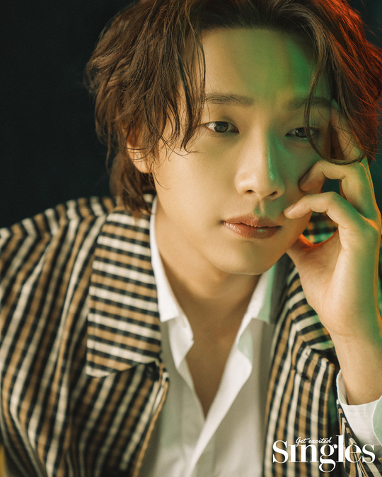 지현우 “더 넛츠 이후 9년만 밴드 활동, 영혼의 동반자들과 행복”[화보] - 손에 잡히는 뉴스 눈에 보이는 뉴스 - 뉴스엔