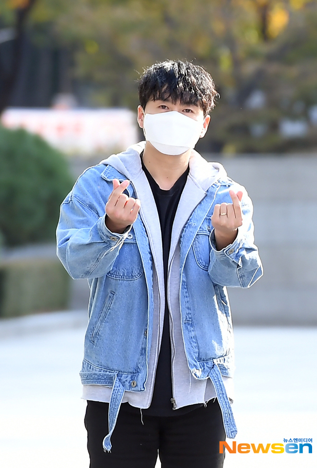 노을 전우성, 하트 받으세요~[포토엔HD] - 손에 잡히는 뉴스 눈에 보이는 뉴스 - 뉴스엔