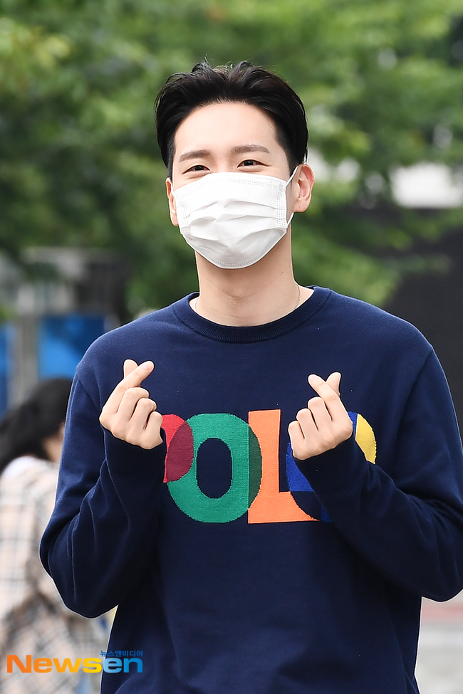 한해 ‘두시면 어김없이 나타나는 한해’[포토엔HD] - 손에 잡히는 뉴스 눈에 보이는 뉴스 - 뉴스엔