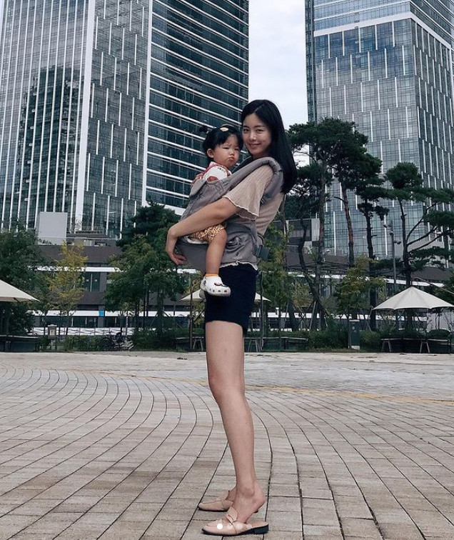 한지우, ♥대기업 남편 사진 실력 자랑 “12등신으로..필요하면 연락하세요” - 손에 잡히는 뉴스 눈에 보이는 뉴스 - 뉴스엔