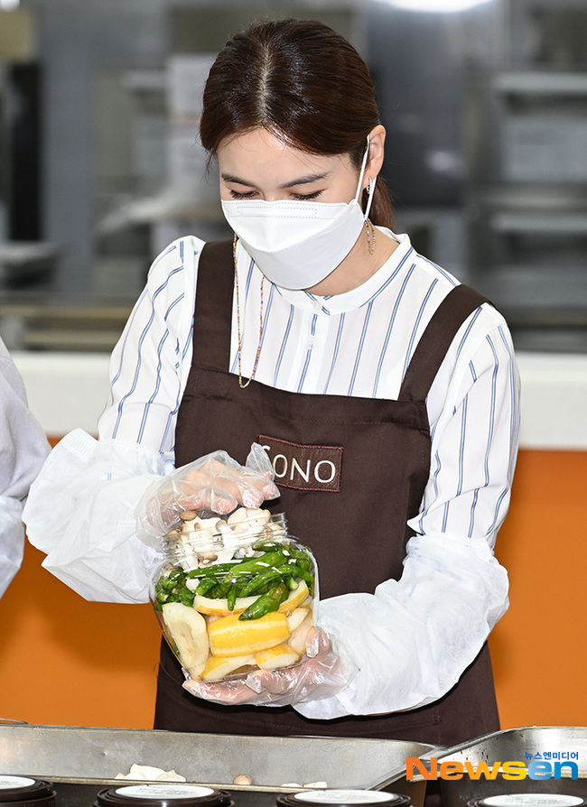 박시은, 꼼꼼하게 담는 장아찌 [포토엔HD] - 손에 잡히는 뉴스 눈에 보이는 뉴스 - 뉴스엔