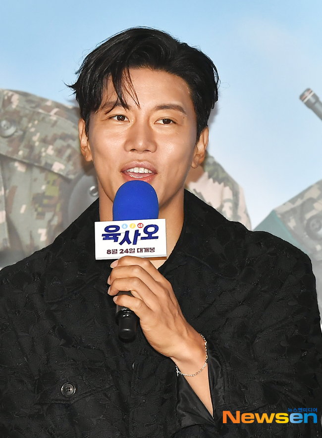 “645만 돌파 원해” JSA 코믹 버전 ‘육사오’ 고경표X이이경X음문석 출격[종합] - 손에 잡히는 뉴스 눈에 보이는 뉴스 - 뉴스엔
