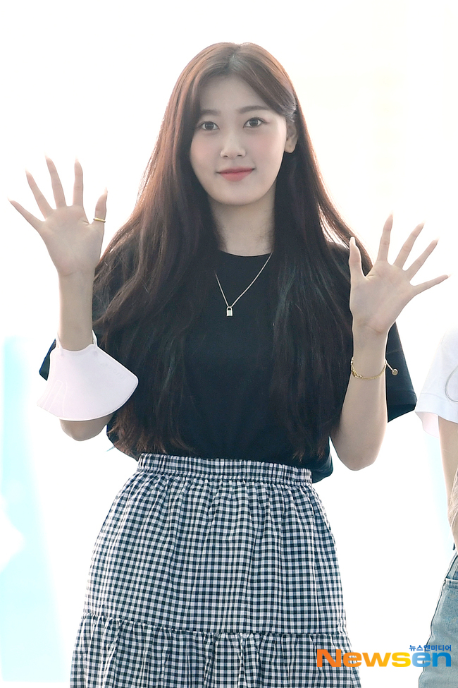 이달의 소녀 최리 ‘깜찍한 인형 미모’[포토엔HD] - 손에 잡히는 뉴스 눈에 보이는 뉴스 - 뉴스엔