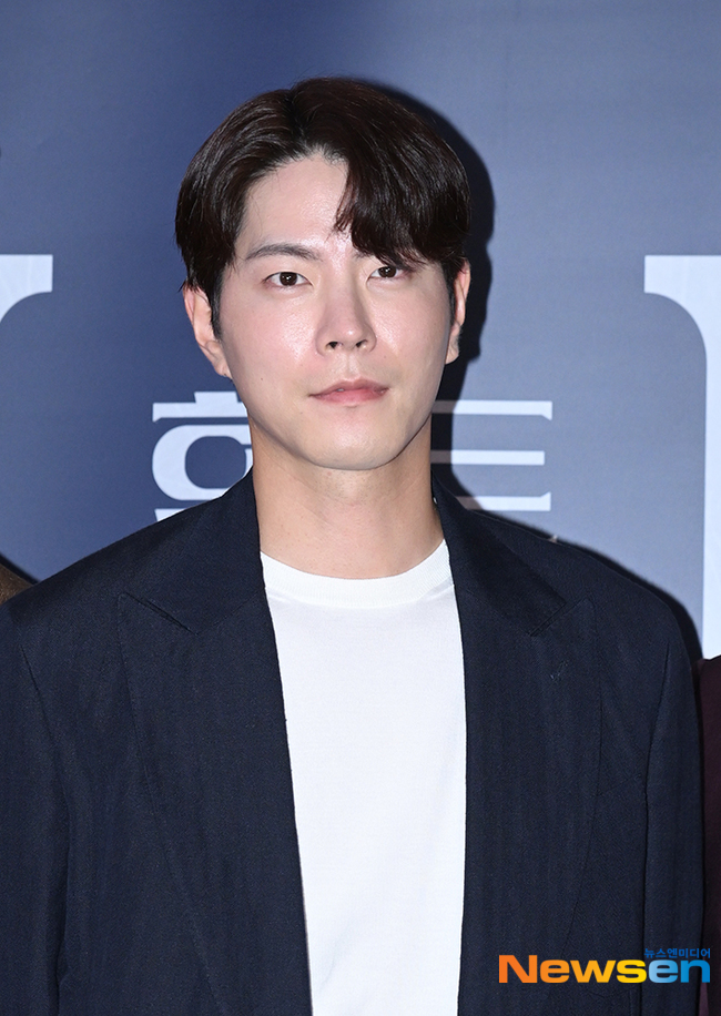 홍종현, 댄디한 비주얼 [포토엔HD] - 손에 잡히는 뉴스 눈에 보이는 뉴스 - 뉴스엔