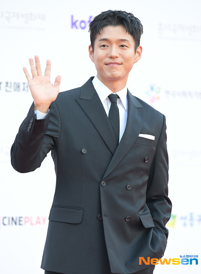 하준, 춘사영화제 왔어요~[포토엔HD] - 손에 잡히는 뉴스 눈에 보이는 뉴스 - 뉴스엔