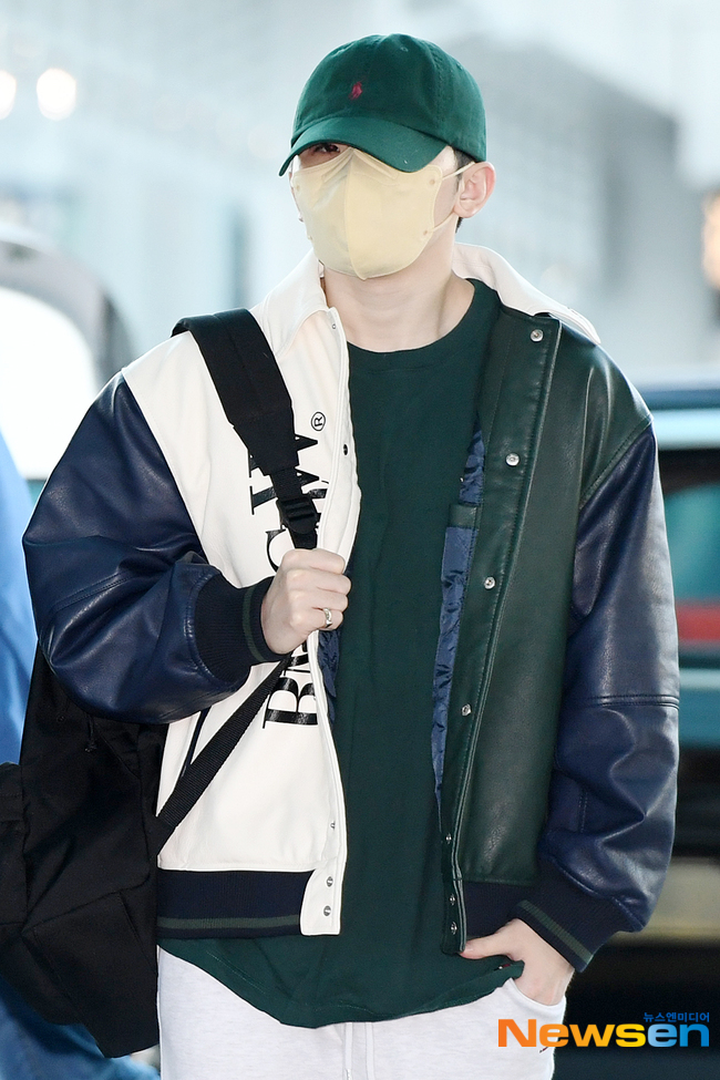 세븐틴 우지 ‘모자 사이로 심쿵 눈맞춤’[포토엔HD] - 손에 잡히는 뉴스 눈에 보이는 뉴스 - 뉴스엔