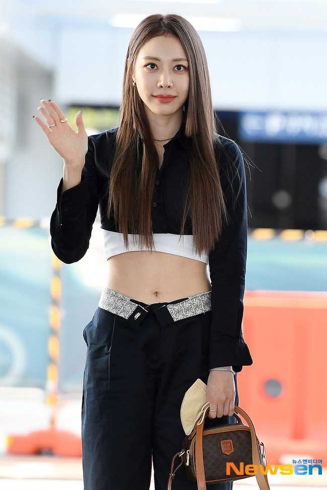 브레이브걸스 은지 ‘과감한 복근 노출’‘[포토엔HD] - 손에 잡히는 뉴스 눈에 보이는 뉴스 - 뉴스엔