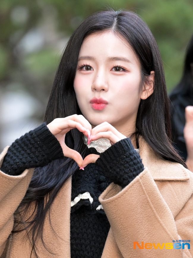 우아! 우연, 애교 하트 받으세요~[포토엔HD] - 손에 잡히는 뉴스 눈에 보이는 뉴스 - 뉴스엔