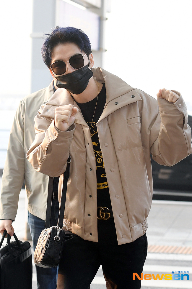 김재중 ‘헤어색이 엷어진 슬픔이’[포토엔HD] - 손에 잡히는 뉴스 눈에 보이는 뉴스 - 뉴스엔