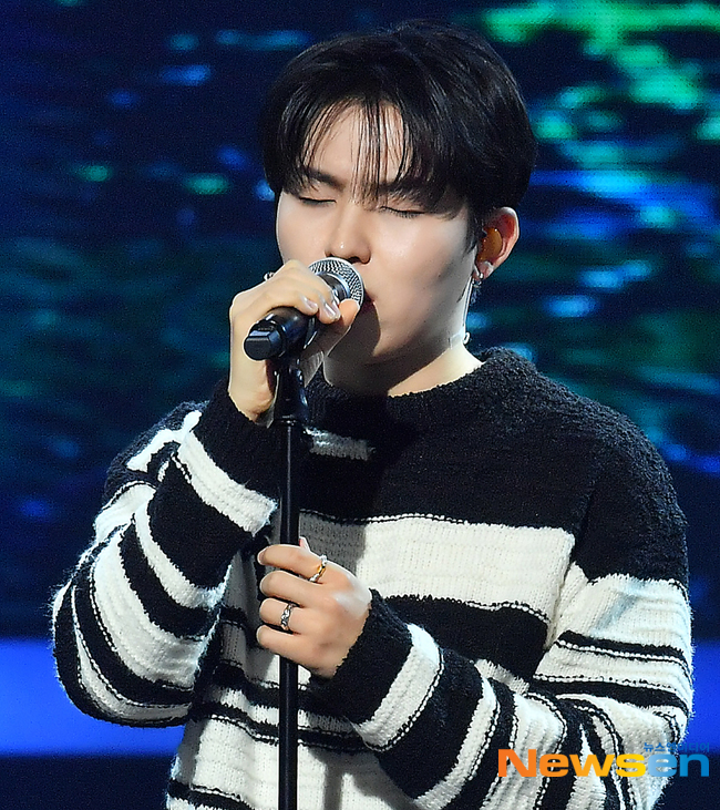 범진, 짙어진 감성 [포토엔HD] - 손에 잡히는 뉴스 눈에 보이는 뉴스 - 뉴스엔