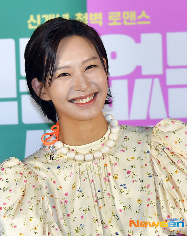 정애연, 돋보이는 매력 [포토엔HD] - 손에 잡히는 뉴스 눈에 보이는 뉴스 - 뉴스엔