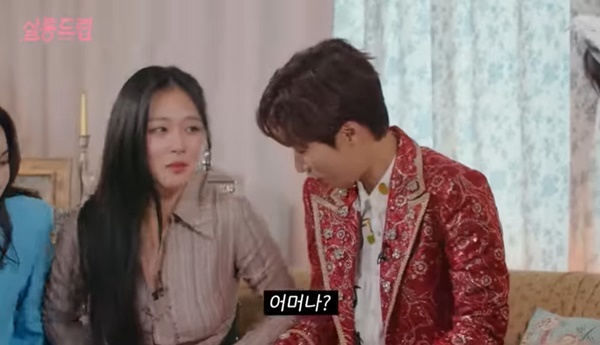 건강하고 빛나는 피부를 가진 비비