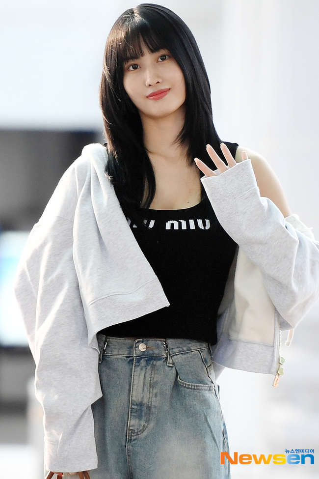 트와이스 모모 ‘심쿵 눈맞춤 인사’[포토엔HD] - 손에 잡히는 뉴스 눈에 보이는 뉴스 - 뉴스엔