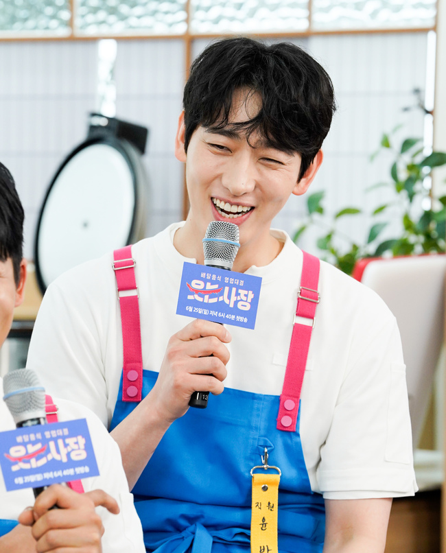 윤박 “강율과 의견 충돌, 성실한 직원 되고 싶었는데…” (웃는 사장) - 손에 잡히는 뉴스 눈에 보이는 뉴스 - 뉴스엔