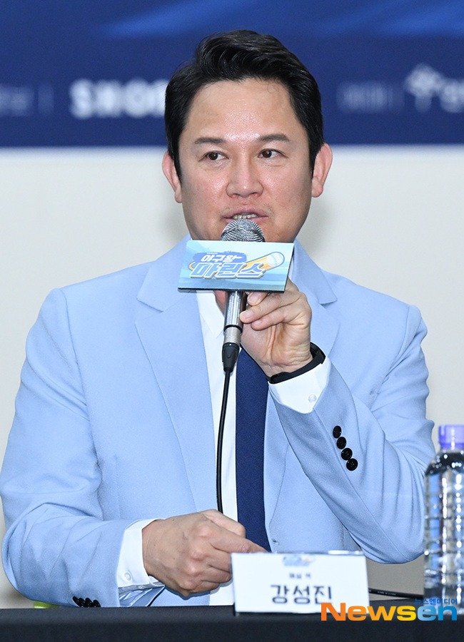 강성진, 가족뮤지컬로 인사드리게 되어 뿌듯해 [포토엔HD] - 손에 잡히는 뉴스 눈에 보이는 뉴스 - 뉴스엔