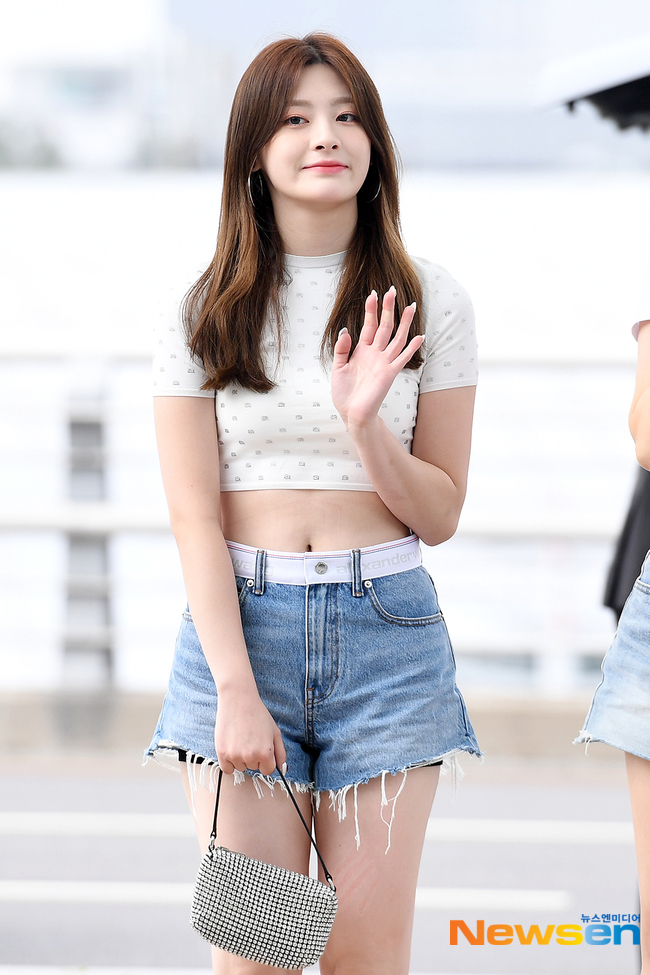 스테이씨 세은 ‘새하얀 백옥 피부’[포토엔HD] - 손에 잡히는 뉴스 눈에 보이는 뉴스 - 뉴스엔