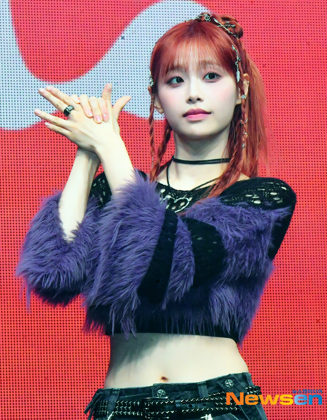 츄CHUU, 데뷔 6년만에 첫 솔로~ [포토엔HD] - 손에 잡히는 뉴스 눈에 보이는 뉴스 - 뉴스엔