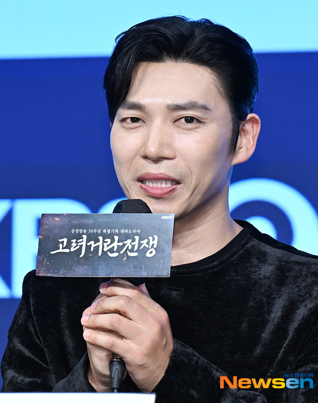 지승현, ‘양규’로 인사 [포토엔HD] - 손에 잡히는 뉴스 눈에 보이는 뉴스 - 뉴스엔