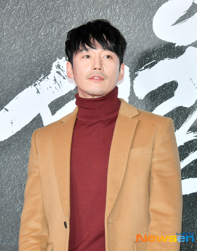 장혁, 매력이 넘치는 표정 [포토엔HD] - 손에 잡히는 뉴스 눈에 보이는 뉴스 - 뉴스엔