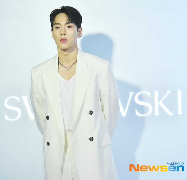 몬스타엑스 셔누, 진지한 표정 [포토엔HD] - 손에 잡히는 뉴스 눈에 보이는 뉴스 - 뉴스엔
