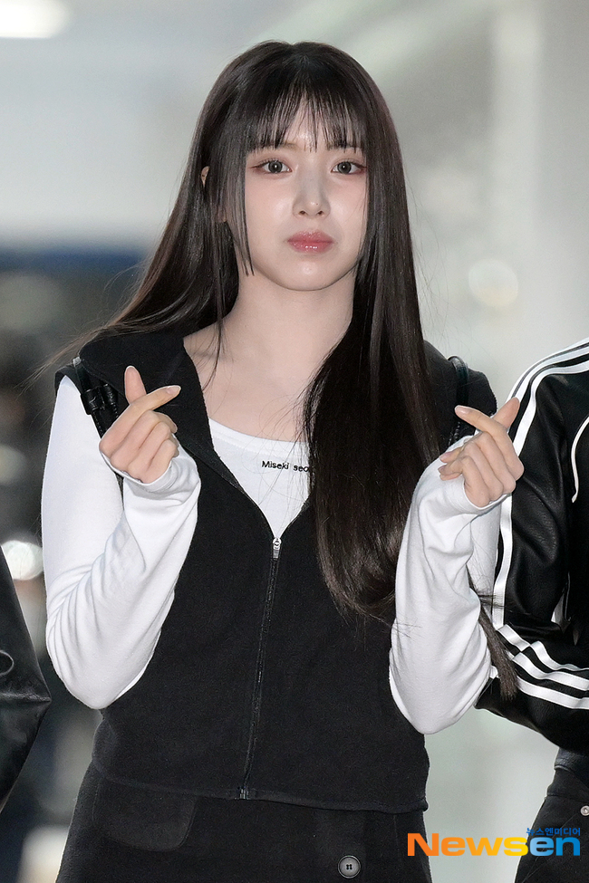 엔믹스 지우 ‘갑진년을 밝히는 손하트’[포토엔HD] - 손에 잡히는 뉴스 눈에 보이는 뉴스 - 뉴스엔