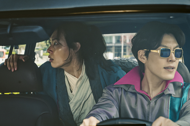 ‘외계+인’ 387일 걸렸다‥드디어 완성되는 서사 - 손에 잡히는 뉴스 눈에 보이는 뉴스 - 뉴스엔