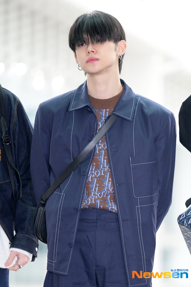 TXT 연준 ‘분위기에 취해’[포토엔HD] - 손에 잡히는 뉴스 눈에 보이는 뉴스 - 뉴스엔