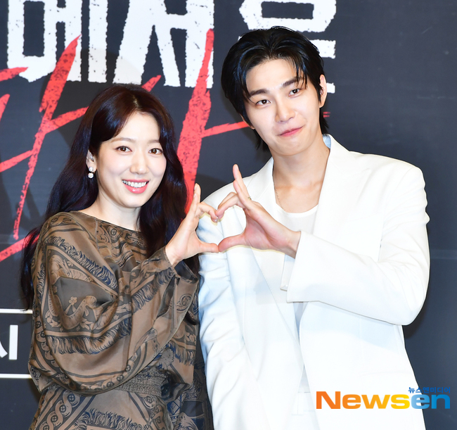 박신혜X김재영, 매력적인 배우 조합 [포토엔HD] - 손에 잡히는 뉴스 눈에 보이는 뉴스 - 뉴스엔