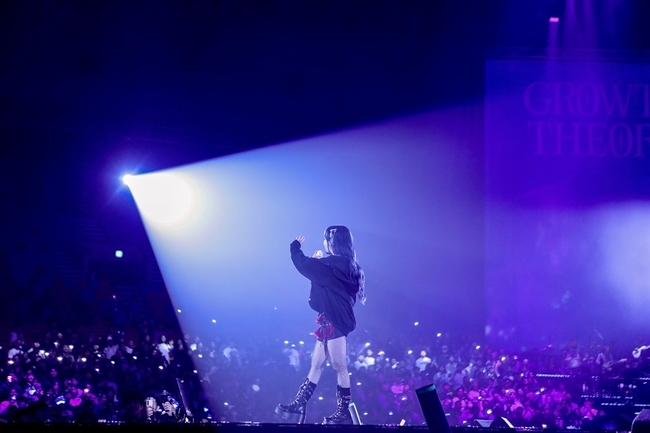 ‘데뷔 20주년’ 윤하 “올해 20회 콘서트” 약속 지켰다…기특한 열일 - 손에 잡히는 뉴스 눈에 보이는 뉴스 - 뉴스엔